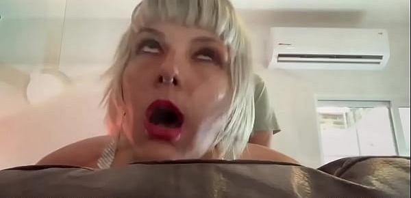  OMG! THAT’S MY ASSHOLE! Stuck StepMom Gets Surprise Anal Fuck
